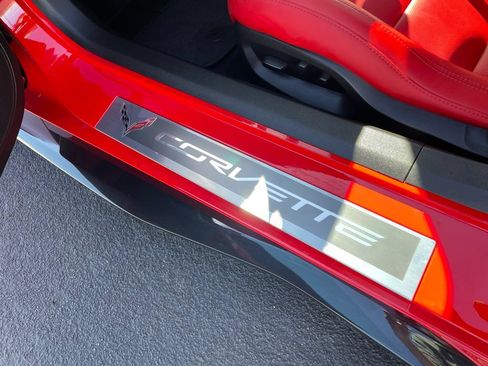 Used 2015 Chevrolet Corvette Z06 w/ 3LZ Preferred Equipment Group RWD image 23