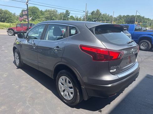 Used 2017 Nissan Rogue Sport S AWD/4WD image 6