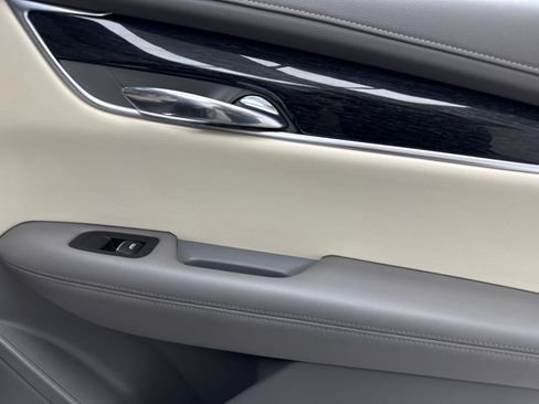 Used 2020 Cadillac XT6 Premium Luxury FWD image 47