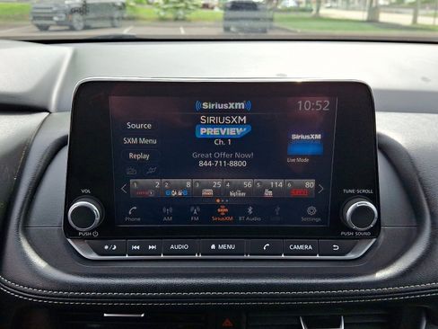 Used 2024 Nissan Rogue SV AWD/4WD image 16