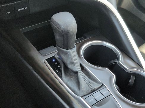 Used 2024 Toyota Camry LE image 27