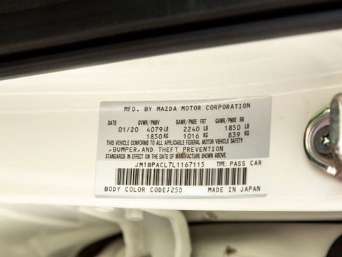 Used 2020 MAZDA MAZDA3 Sedan w/ Select Package image 32