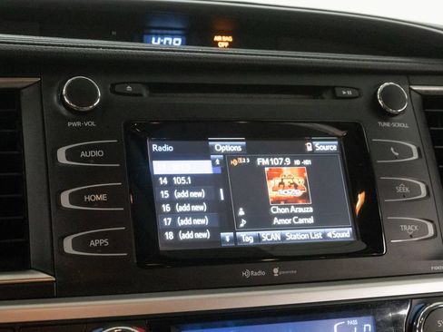 Used 2015 Toyota Highlander Plus AWD/4WD image 20