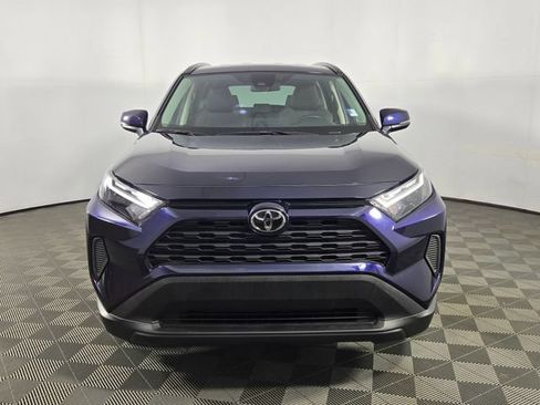 Used 2025 Toyota RAV4 XLE AWD/4WD image 2