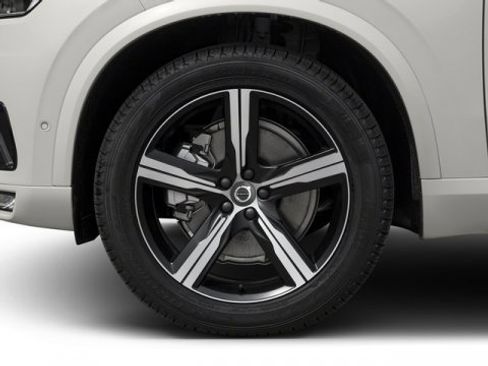 Used 2018 Volvo XC90 T5 R-Design w/ Convenience Package image 11