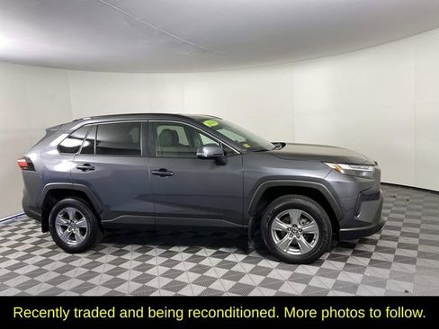 Used 2024 Toyota RAV4 XLE AWD/4WD image 10