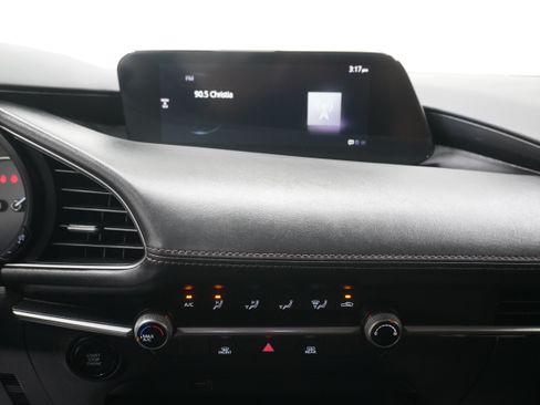 Used 2019 MAZDA MAZDA3 Sedan FWD image 18
