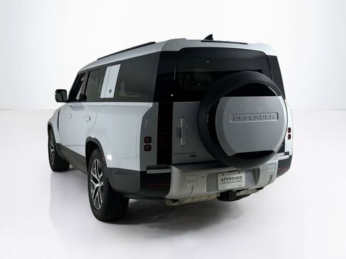 Used 2023 Land Rover Defender 130 SE AWD/4WD image 3