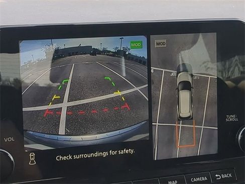 Used 2023 Nissan Rogue SL w/ SL Premium Package image 21