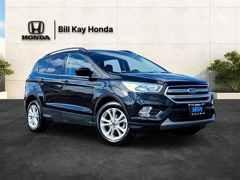 Used 2018 Ford Escape SE FWD image 5