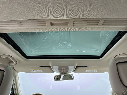 Used 2010 Mercedes-Benz E 350 Sedan image 12