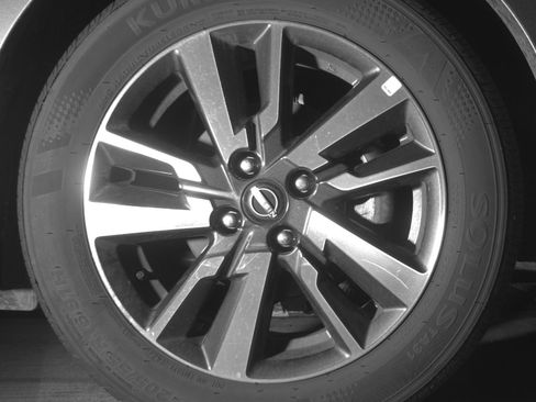 Used 2025 Nissan Versa SV image 13