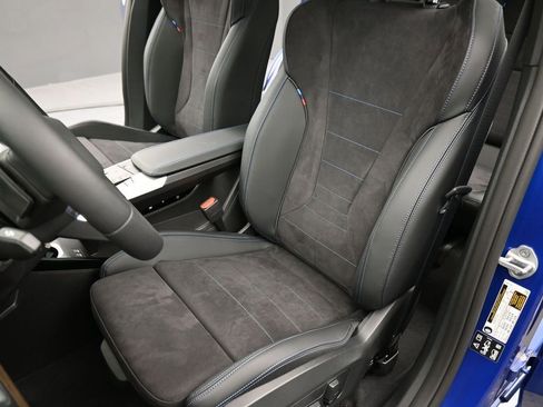 New 2026 BMW X1 xDrive28i w/ Technology Package AWD/4WD image 10