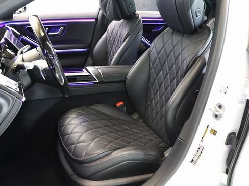 Used 2024 Mercedes-Benz S 580e S 580e image 17