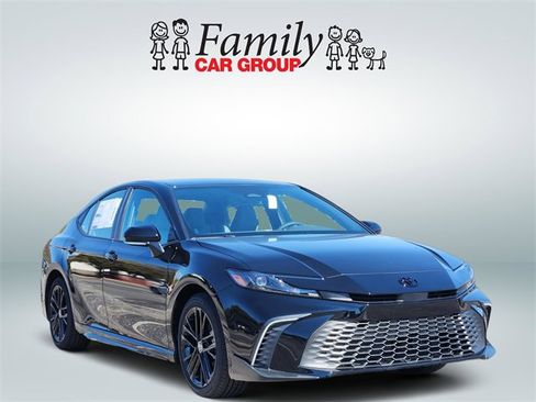 New 2026 Toyota Camry SE image 2