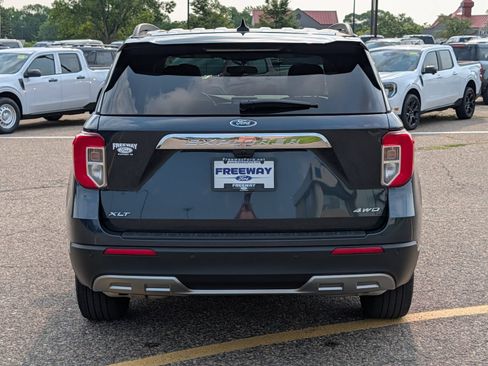 Used 2024 Ford Explorer XLT w/ Equipment Group 202A AWD/4WD image 6