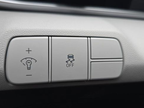 New 2026 Hyundai Elantra Limited FWD image 10