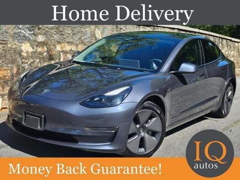 Used 2023 Tesla Model 3 Standard Range RWD image 1