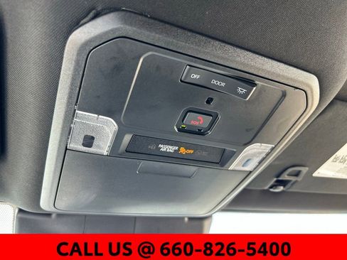 Used 2024 Toyota Tacoma TRD Off-Road image 18