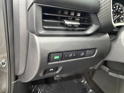 Used 2025 Nissan Sentra S FWD image 13