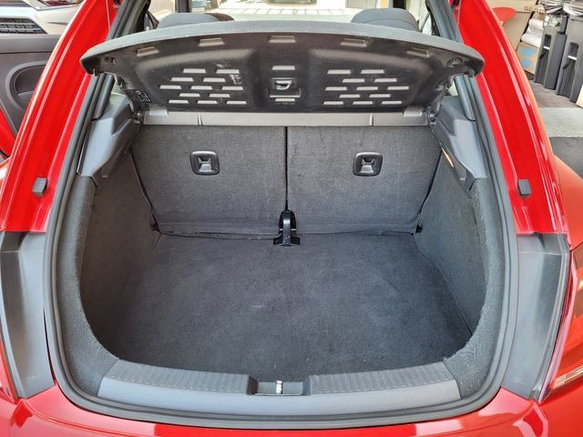 Used 2018 Volkswagen Beetle 2.0T S FWD image 33