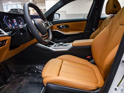 Used 2025 BMW 330i Sedan w/ Convenience Package image 20