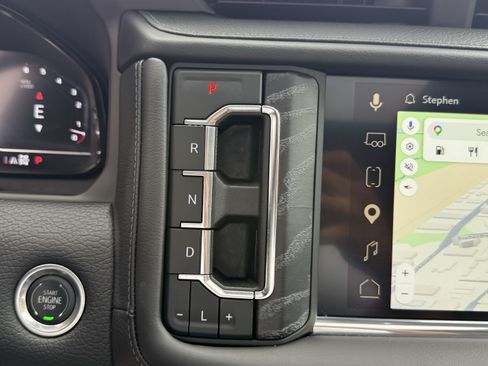 Used 2024 GMC Yukon XL Denali w/ Advanced Technology Package AWD/4WD image 22