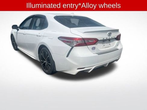 Used 2020 Toyota Camry SE image 7