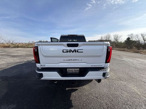 Certified 2024 GMC Sierra 2500 Denali Ultimate image 33