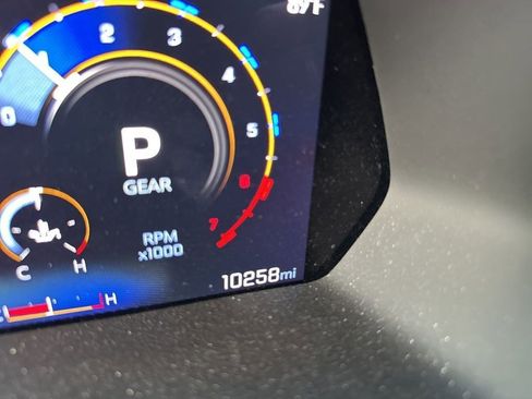 Used 2025 Chevrolet Colorado LT w/ Advanced Trailering Package image 11