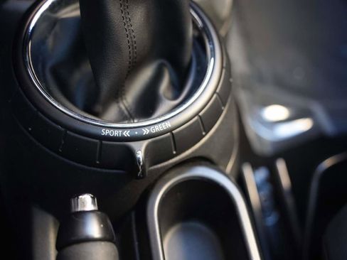 Used 2016 MINI Cooper 2-Door Hardtop image 20