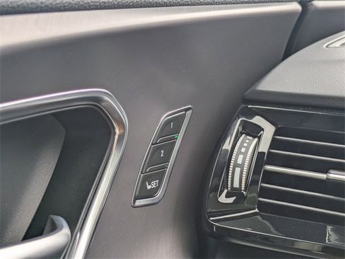 New 2025 Acura RDX SH-AWD image 28