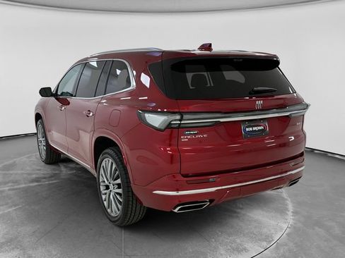 Used 2025 Buick Enclave Avenir w/ Super Cruise Package AWD/4WD image 5