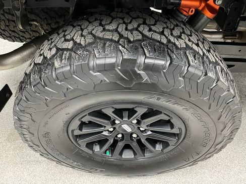 Used 2025 Ford F150 Raptor AWD/4WD image 15