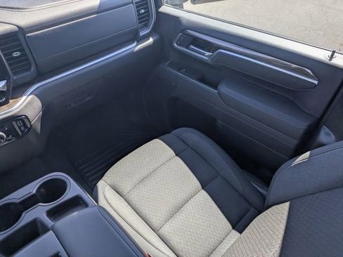 Used 2025 Chevrolet Silverado 2500 LT w/ Safety Package image 17