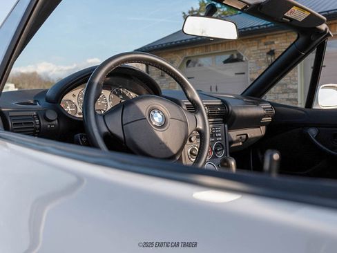 Used 2000 BMW Z3 2.5i image 32