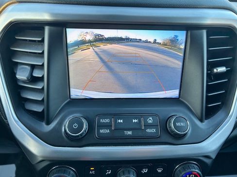 Used 2019 GMC Acadia SLT image 25