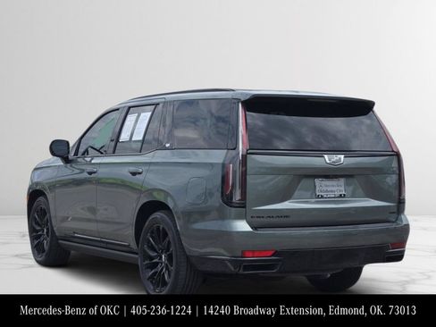 Used 2024 Cadillac Escalade Sport Platinum w/ LPO, ONYX Package AWD/4WD image 4