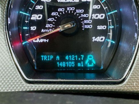 Used 2011 Ford Taurus SEL w/ 201A Rapid Spec Order Code image 12