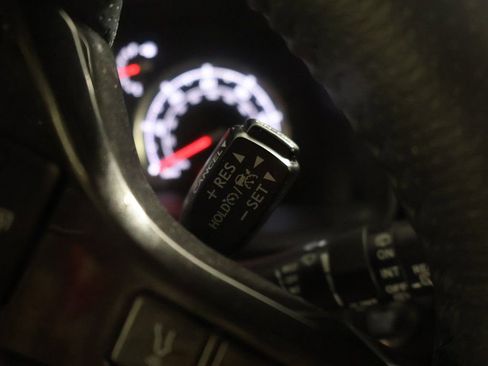 Used 2024 Toyota 4Runner TRD Off-Road image 39