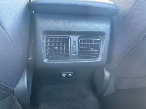 Used 2025 Toyota Camry LE image 23