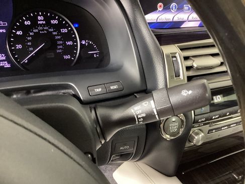 Used 2014 Lexus LS 460 L RWD image 24