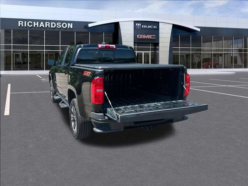 Used 2022 Chevrolet Colorado Z71 AWD/4WD image 18