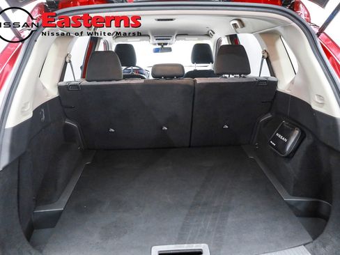 Used 2022 Nissan Rogue SV AWD/4WD image 9