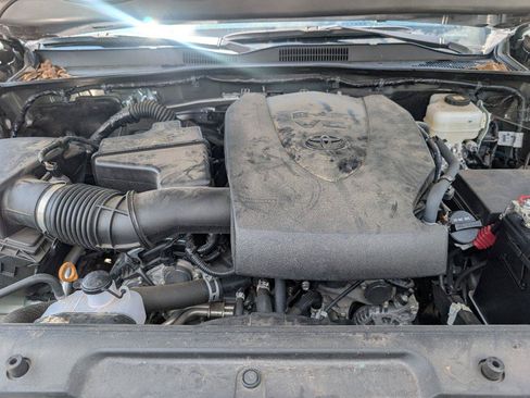 Used 2023 Toyota Tacoma TRD Off-Road AWD/4WD image 14
