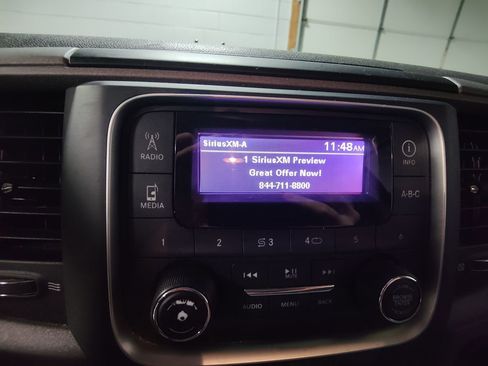 Used 2018 RAM 1500 Express image 31