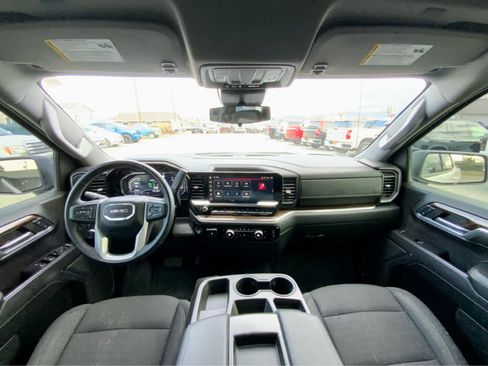 Used 2023 GMC Sierra 1500 Elevation w/ LPO, Elevation Black Package image 34