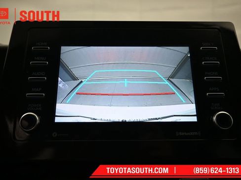 Used 2024 Toyota Camry SE FWD image 16