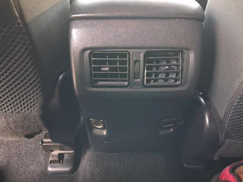 Used 2017 Toyota 4Runner SR5 AWD/4WD image 23