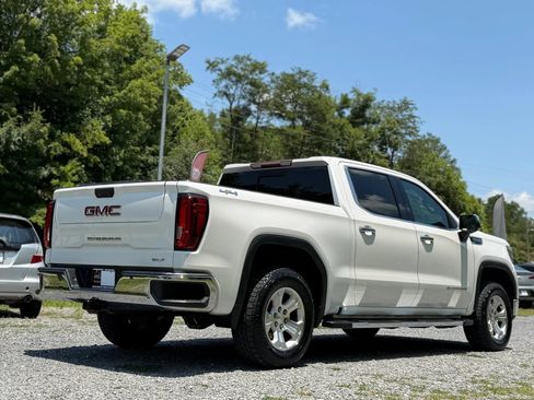 Used 2019 GMC Sierra 1500 SLT w/ SLT Premium Package AWD/4WD image 4